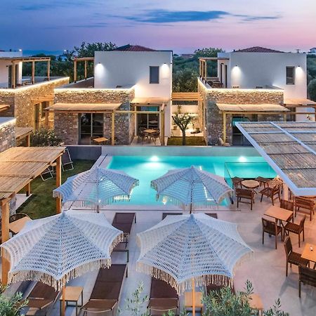 Azzure Luxury Suites Потос Экстерьер фото