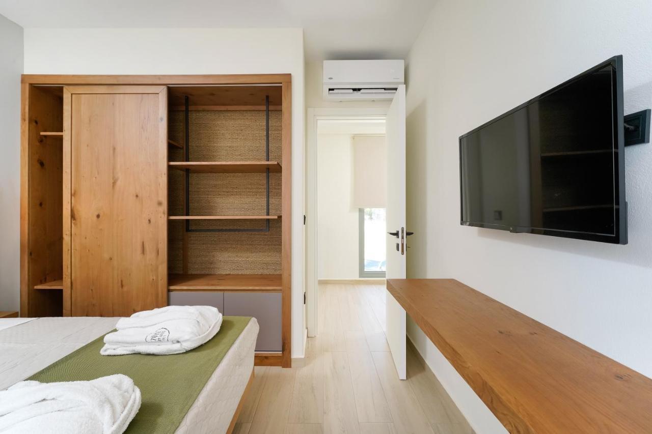 Azzure Luxury Suites Потос Экстерьер фото