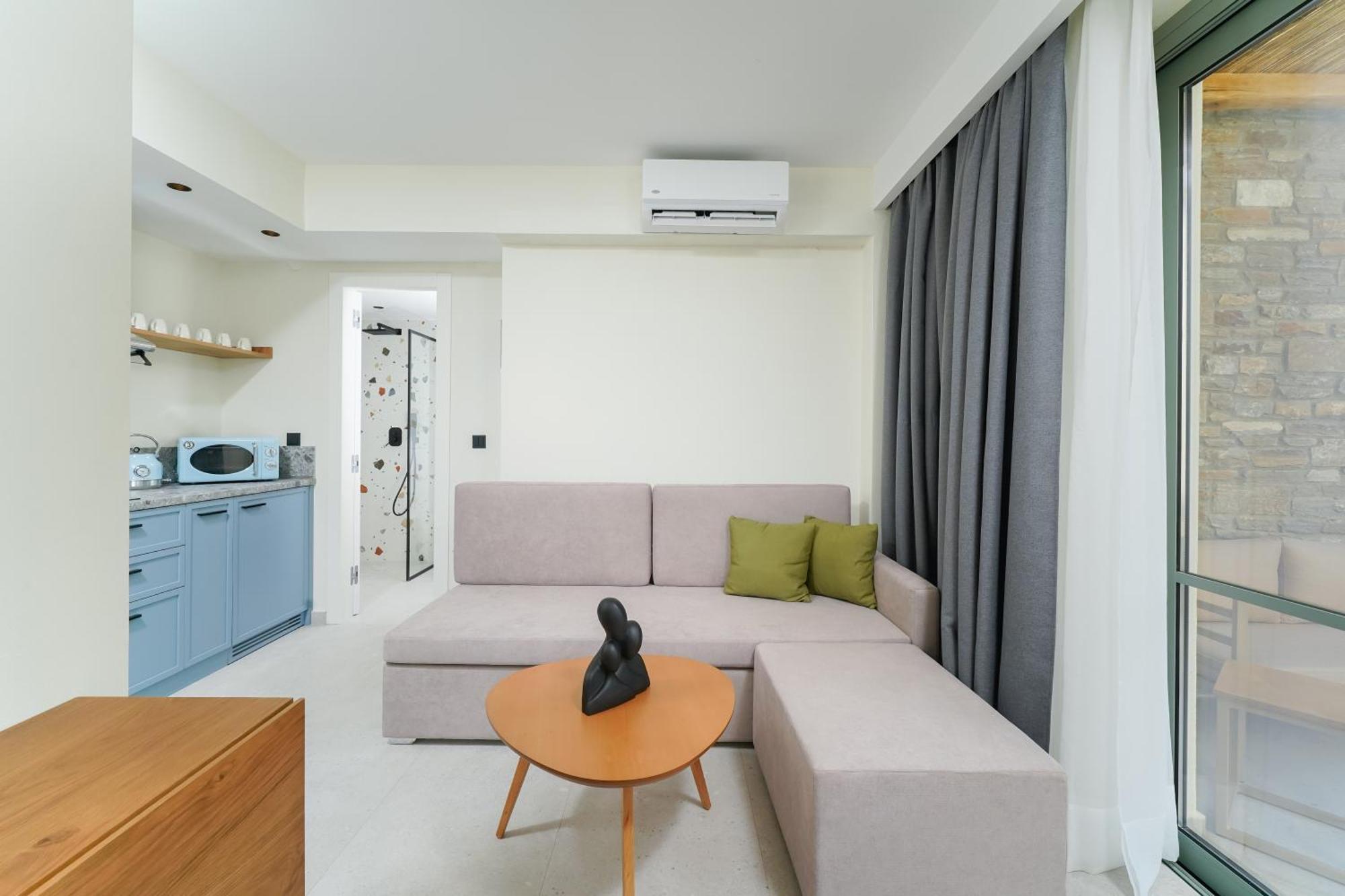 Azzure Luxury Suites Потос Экстерьер фото
