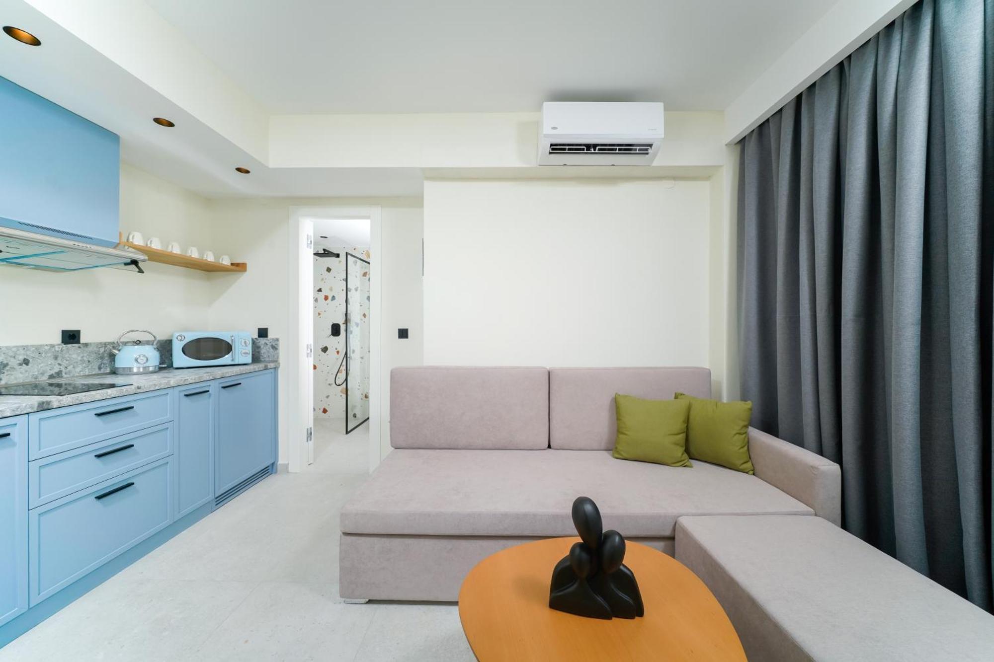 Azzure Luxury Suites Потос Экстерьер фото