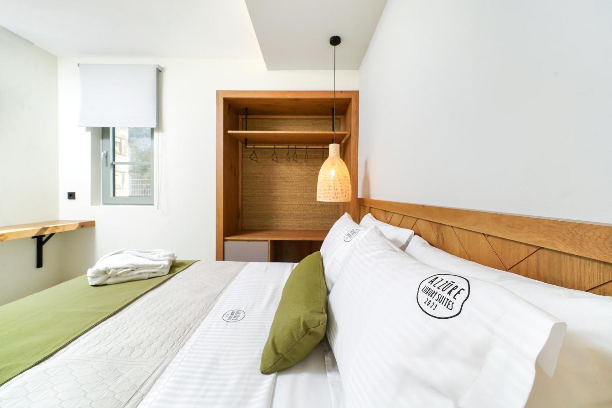 Azzure Luxury Suites Потос Экстерьер фото