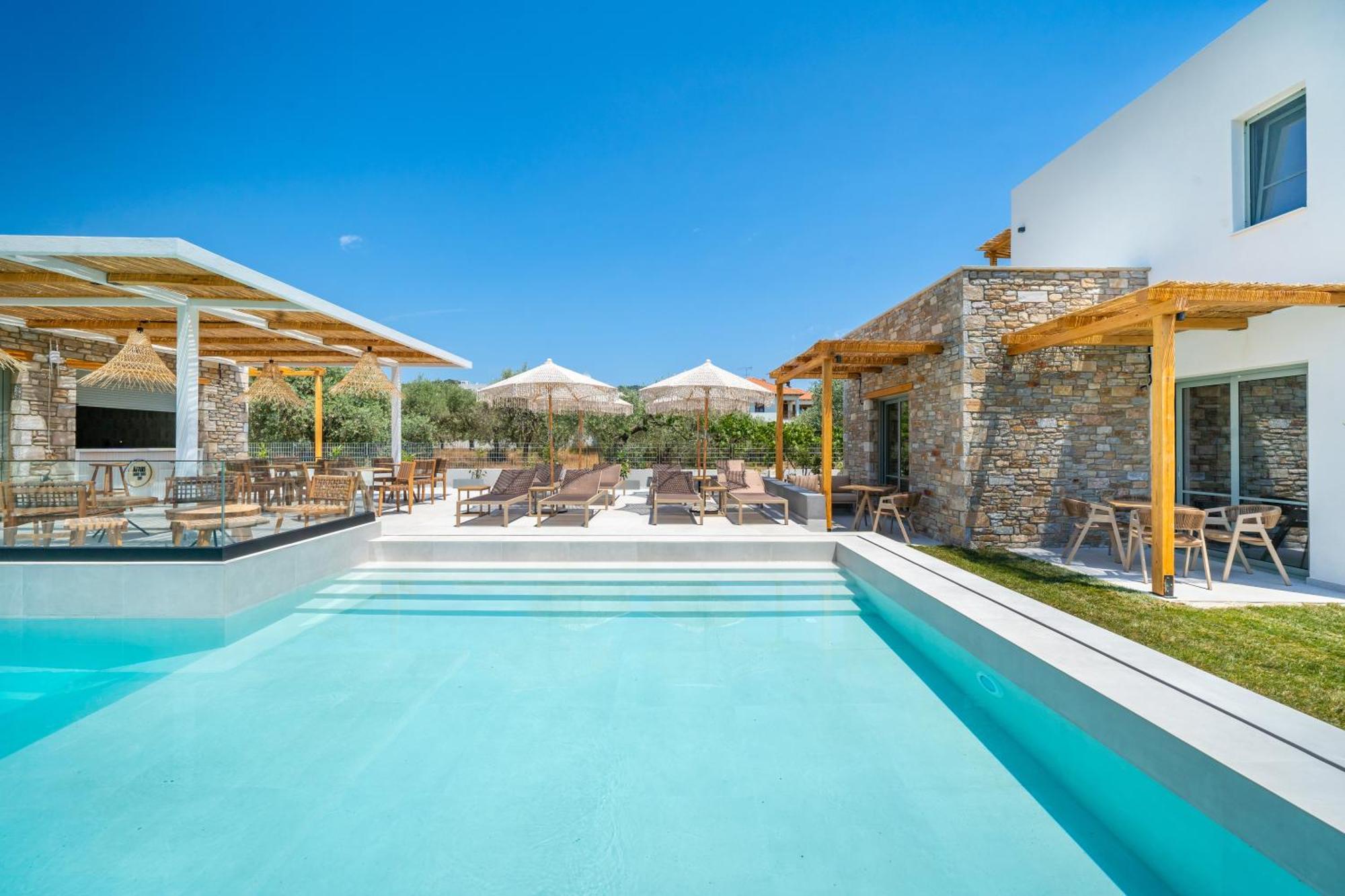 Azzure Luxury Suites Потос Экстерьер фото