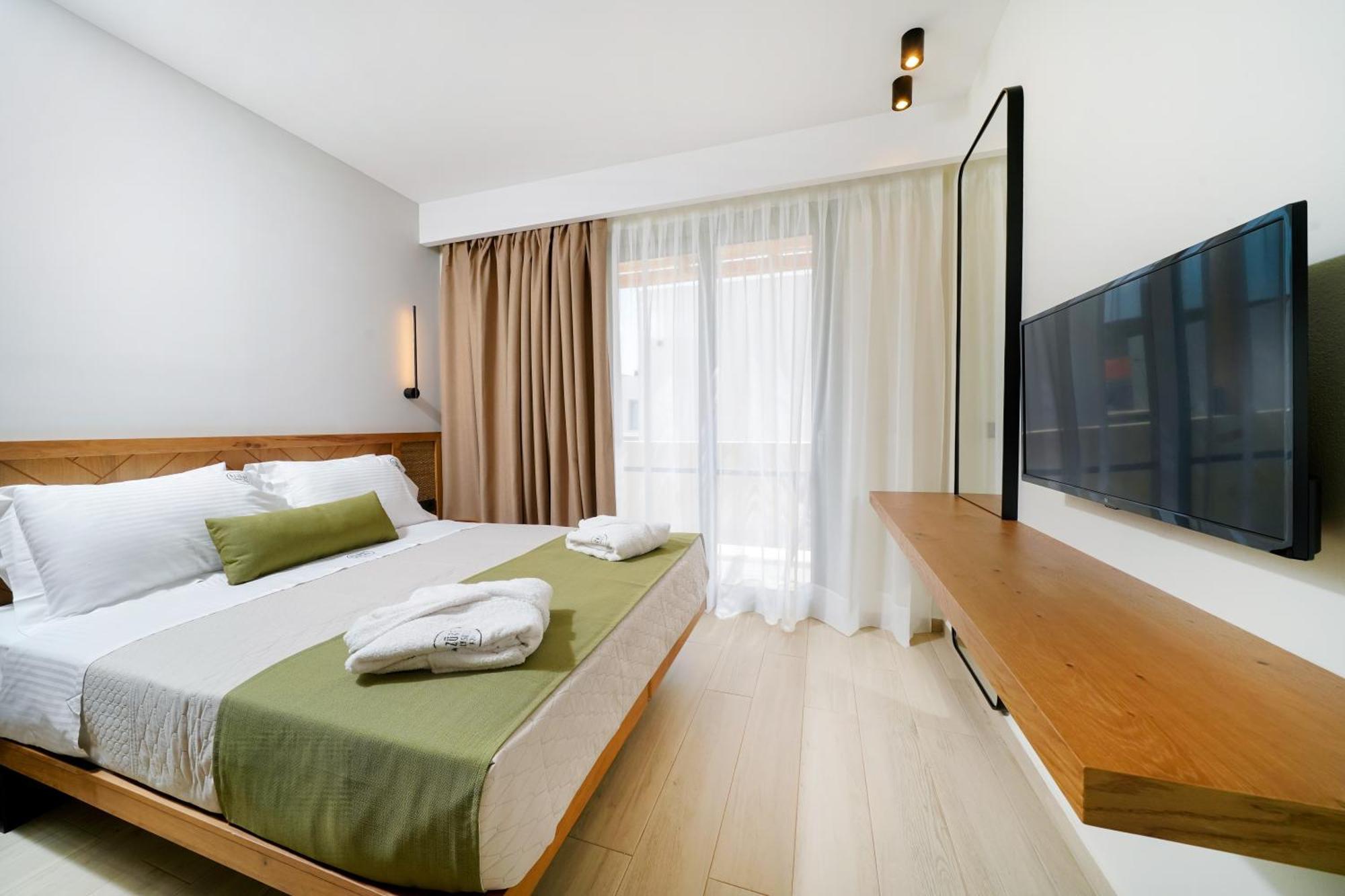 Azzure Luxury Suites Потос Экстерьер фото